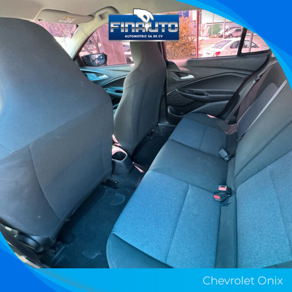 Chevrolet Onix - Imagen 4