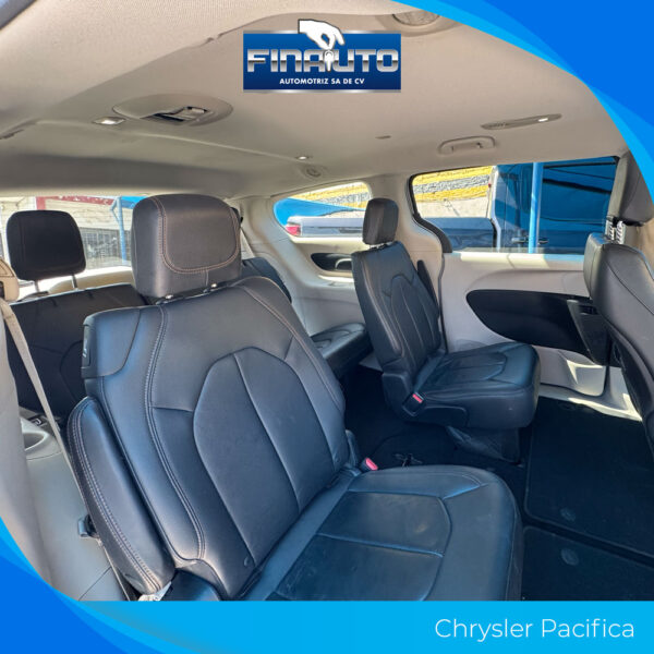 Chrysler Pacifica - Imagen 3