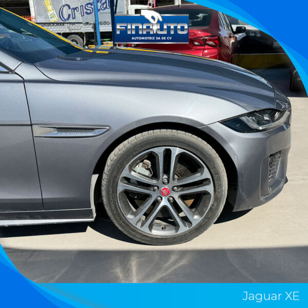 Jaguar XE - Imagen 9